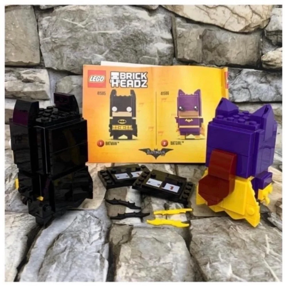Rare 2017 LEGO Pair Brickheadz Batman 41585 & Batgirl 41586 Set Building Toy Kit